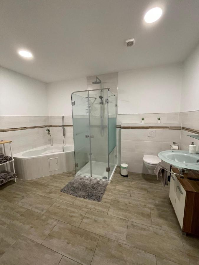 Ferienwohnungen Akh Home Санкт-Вендель Экстерьер фото